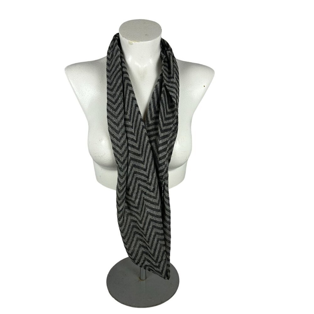 Chevron Patterned Infinity Scarf One Size 100% Polyester Black & Gray